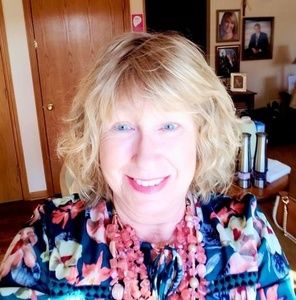 Meet your Posher, Vickie